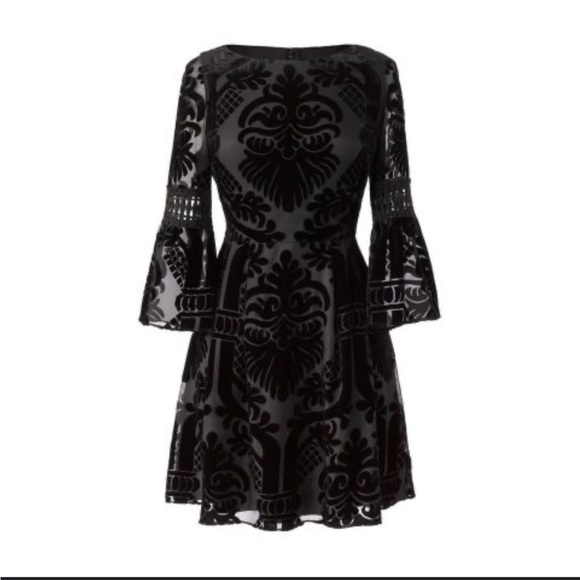 Eliza J. Bell Sleeve Velvet Dress - Picture 4 of 10